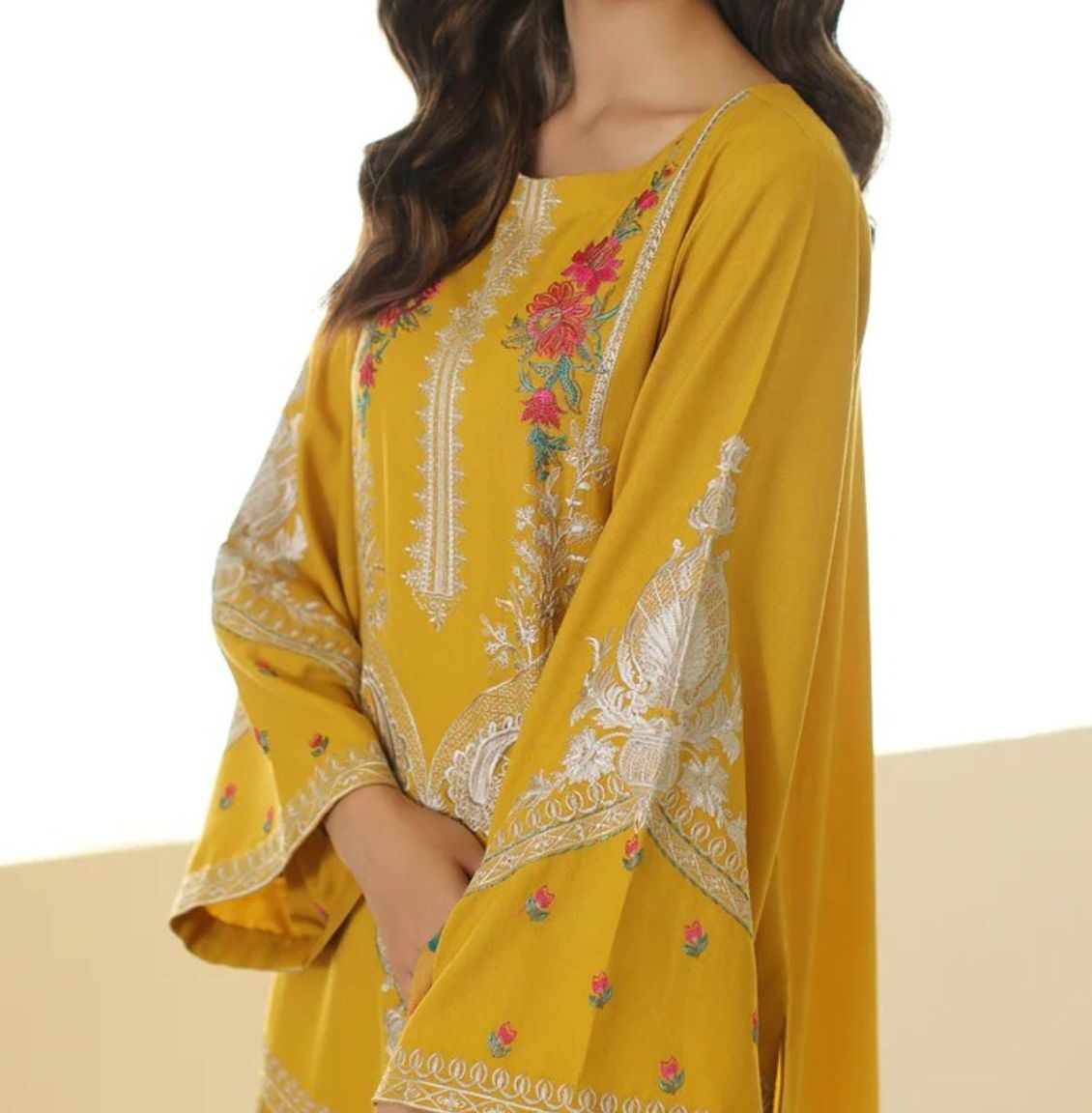 Zarqaaa Chrizma Luxury 3PC Embroidered Lawn Suit – Summer 2K25 - Image 2