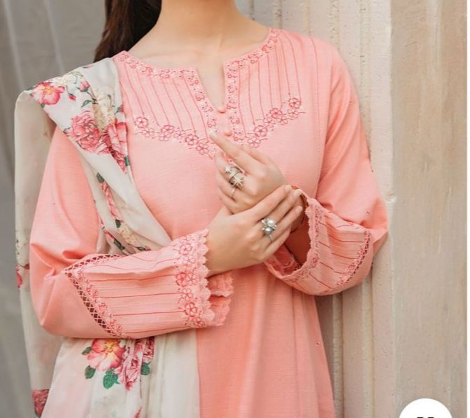 Zarqaaa Zarashajahan Luxury Embroidered Lawn Suit – 3PC | Summer 2K25 - Image 2