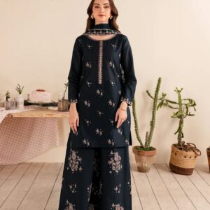 Maria B 1024 Lawn Suit with heavy embroidery and soft organza dupatta for Eid 2025 in Pakistan