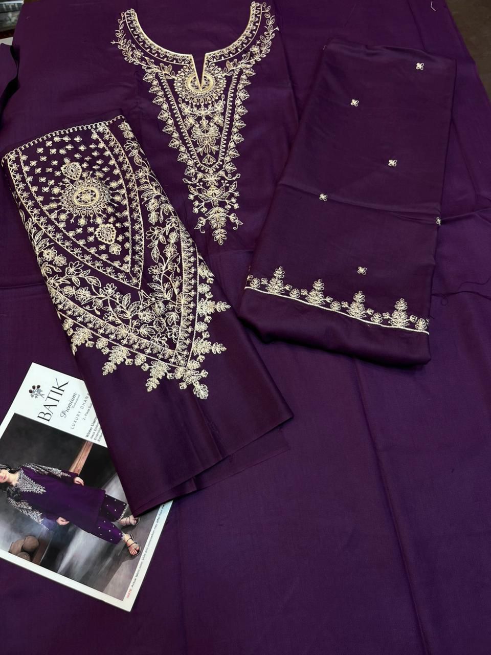 Zarqaaa Batik Lawn 2 Piece Suit Code 777 - Image 4