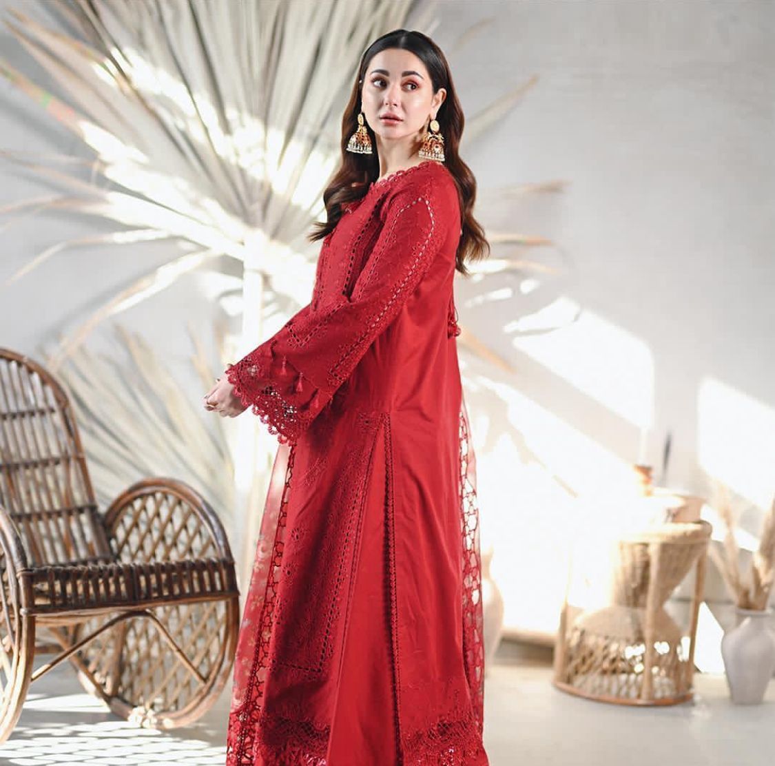 Qalamkar Chikankari Cotton Suit 3PC Organza Dupatta - Image 2