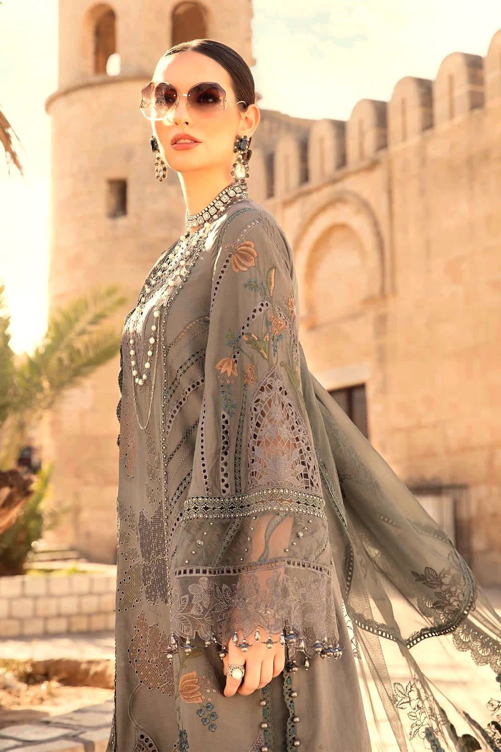 Maria B Luxury Lawn 3PC Embroidered Suit MBL-D-2406-B-24 - Image 8